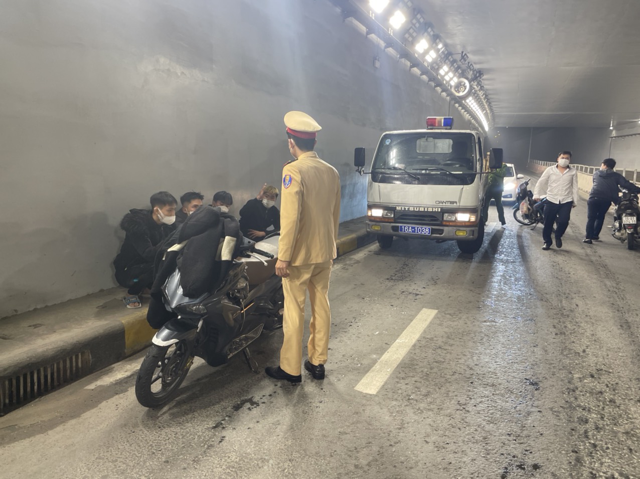 Công an quận Hồng Bàng tạm giữ 05 xe máy